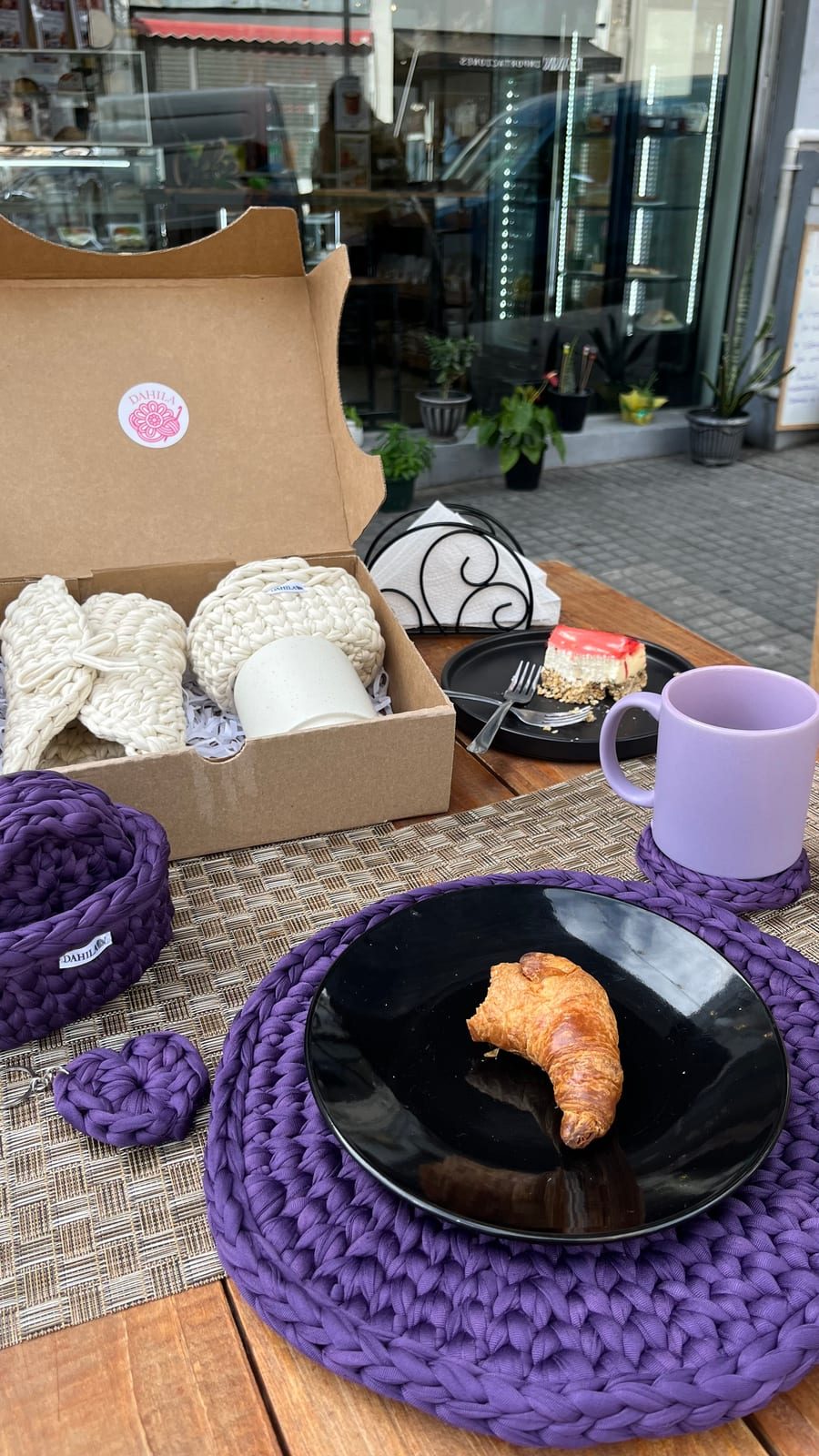 Box de regalo — pieza de crochet tejida a mano por Dahila